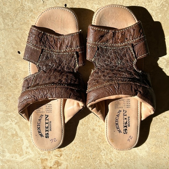 Genuine ostrich leather Mexican sandals - Picture 1 of 3